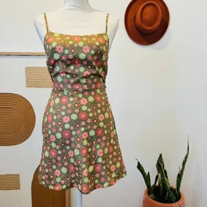 Verge Girl Green Hippie Retro Floral Silky Open Back Mini Dress NEW US Size 2 thumbnail 3