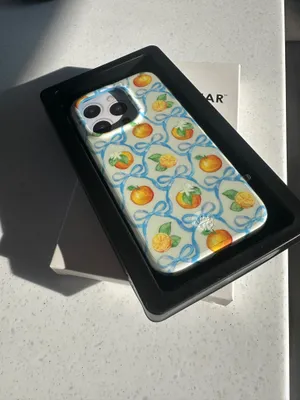 Velvet Caviar iPhone 14 Pro Case thumbnail 3