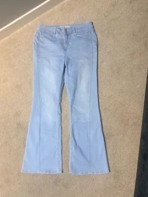 Idyllwind Light Wash Flare Jeans Size 14 thumbnail 2