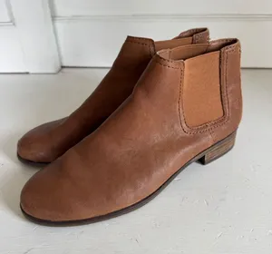Frye Jillian Chelsea ankle boots in‎ whiskey leather Size 7M thumbnail 1
