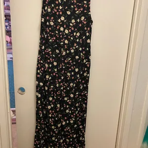 Lulus Women’s Sleeveless Tank Jumpsuit M Medium Black Print Floral Chest 38” thumbnail 6