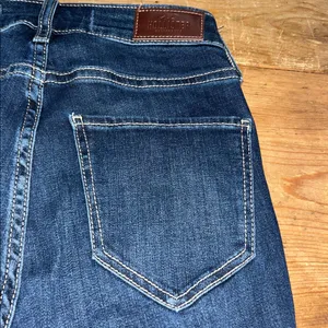 Hollister Dark Blue High Rise Super SkinnyJeans Distressed Size 00R 23W thumbnail 8