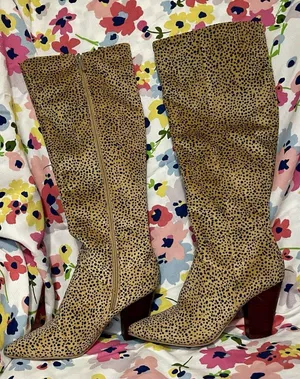 Crown & Ivy Azalea Cheetah Sz6 Knee High Fabric Pointy Toe Side Zip Boots thumbnail 1