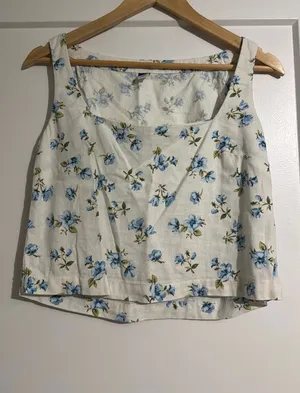 Old Navy Tank Top thumbnail 1