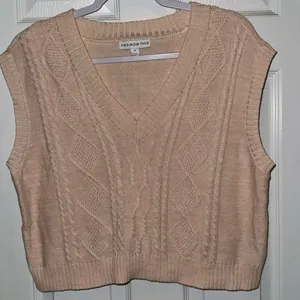 And Now This Women’s v neck Cropped Sweater Vest Size XL thumbnail 1