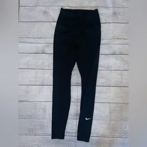 Nike Black High-Waist Active Leggings thumbnail 4