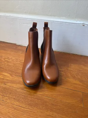 A New Day Women Ellie Chelsea Slip On Ankle Boots, Caramel Crown Size 6.5 thumbnail 3