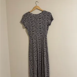 Gilli Navy and White High Low Dress thumbnail 4