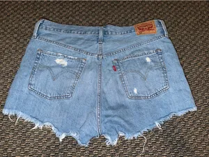 Levi’s Jean 501 Shorts thumbnail 2