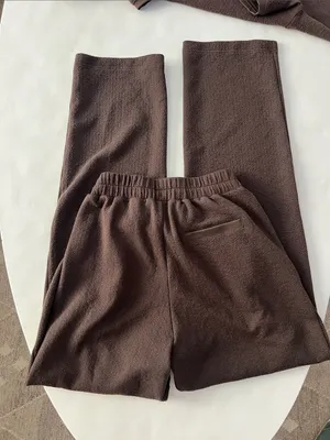 Alo Yoga 2 Piece Set - Cropped Tailored Crew Neck & Tailored Sweatpant Espresso thumbnail 5