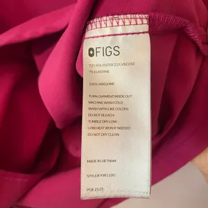 FIGS Raspberry Sorbet Pink Casma Scrub Top Uniform Nurse Doctor Women size Small thumbnail 8