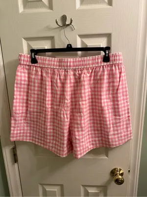 Pink Gingham High-Waist Women's Shorts thumbnail 3