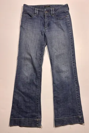 Eddie Bauer Womens Blue Flare Leg Jeans Medium Wash Frayed Hem Mid Rise 31x31‎ thumbnail 1