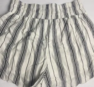Hollister High Waisted Striped Shorts thumbnail 2