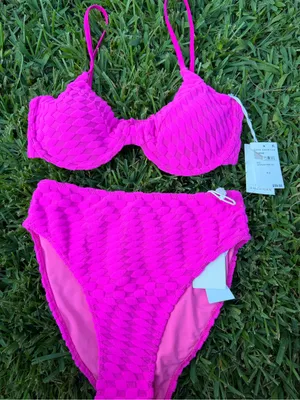 Good American Wave Check Textured Bikini Set Hawaiian Pink NWT Medium $108 thumbnail 3