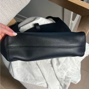 THE ROW Blake Leather Tote Shoulder Bag in Black NWT thumbnail 7