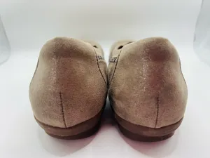 Clarks Suede Ballet Flats Taupe Comfort Slip On Round Toe Women’s 8.5M Casual thumbnail 5