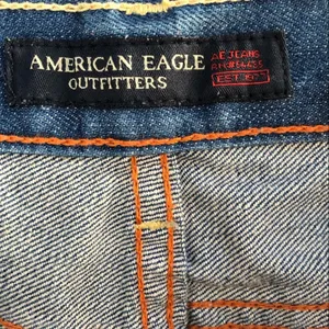 American Eagle Size 4 Cropped Straight Leg Jeans Medium Wash 100% Cotton NWOT thumbnail 10