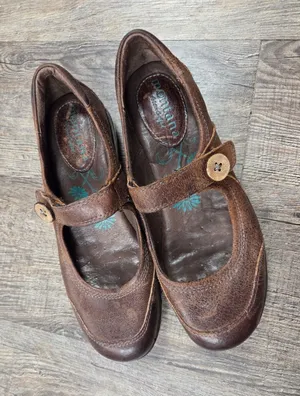 Montana Artisan Crafted Mary Jane's Brown Leather Low Heel 6.5M Shoes thumbnail 1