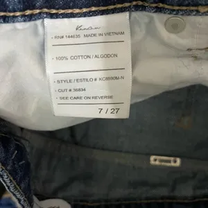 Kancan Jovana ultra‎ high rise distressed cuff button fly jean shorts size 27 thumbnail 7