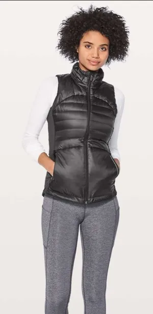 Lululemon Down For A Run Vest II Size 2 - Black thumbnail 1