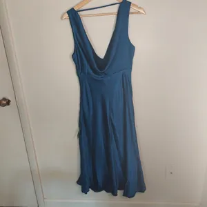 Lulus V-Neck Dress With Cowl Neck Back Size M thumbnail 2