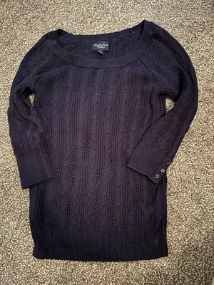 American Eagle Outfitters Sweater  thumbnail 1