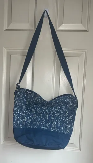Lands' End Blue Canvas Floral Print Shoulder Crossbody Bag thumbnail 1