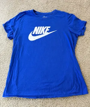 Nike T-Shirt thumbnail 1