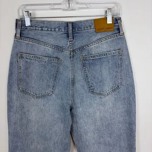 Aritzia Denim Forum The Joni‎ High Rise Loose Light Wash Jeans Size 28/29 Length thumbnail 8