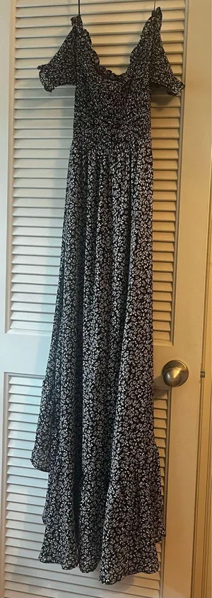 Francesca's Dress thumbnail 1