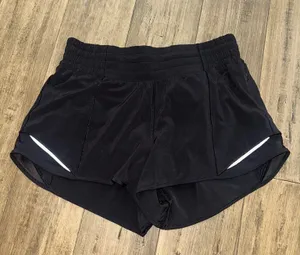 Lululemon Hotty Hot Shorts Black 2.5" High-Rise thumbnail 1