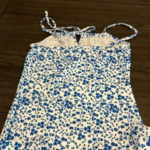 Summer floral midi dress thumbnail 3
