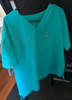 FIGS Relaxed Scrub Top  thumbnail 2