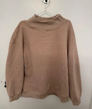 Amazon Mockneck thumbnail 1