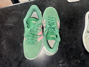 Adidas VI court  thumbnail 2