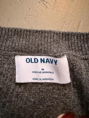 Old Navy Sweater thumbnail 2