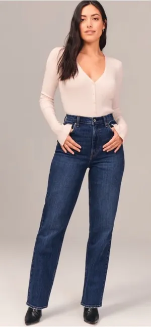 Abercrombie Curve Love Ultra High Rise 90s Straight Jean Sz 29 Regular thumbnail 1