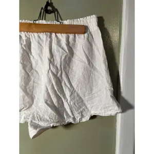 Stradivarius Women's Size Small Shorts Pull On Elastic Tie Waist Pockets White thumbnail 7