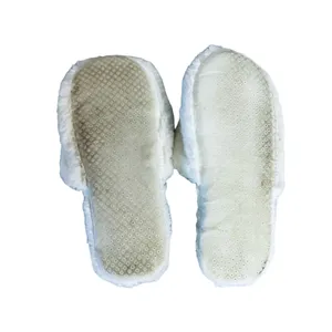 P initial faux fur slippers White Size 7 thumbnail 6