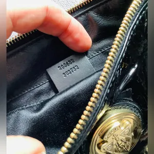 Pretty🌹dressy GUCCI GO OUT clutch/ bag 🔥🔥🔥 thumbnail 11