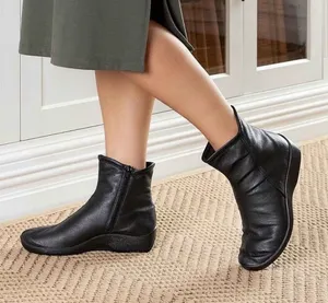 Arcopedico Paluma Ankle Boots Womens 36 Black Modest Lightweight Shoes L19 thumbnail 1