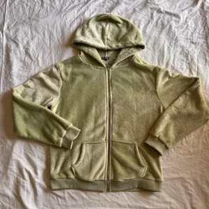 Free Haven hoodie size L  thumbnail 1