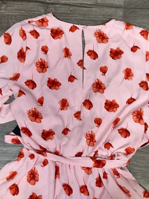 NWT Lulus Pink Red Floral Wrap Tie Waist Romper Size S thumbnail 9