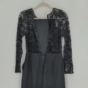 Yumi Kim Romper Women’s Small Black Silk Floral Lace Long Sleeve Open Back thumbnail 15