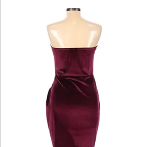 PrettyLittleThing size 10 velvet strapless dress thumbnail 4