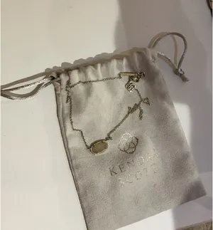 Kendra Scott Necklace thumbnail 2
