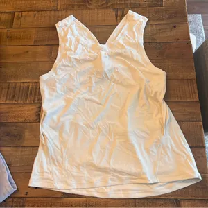 Lululemon 🍋 Nulu‎ Back-Twist Tank thumbnail 4