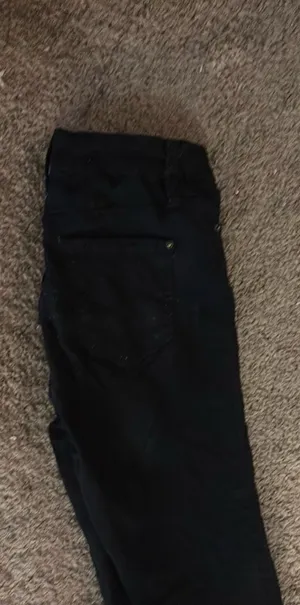 Black jeans thumbnail 2