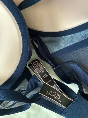 Victoria's Secret Push-Up Bra thumbnail 3